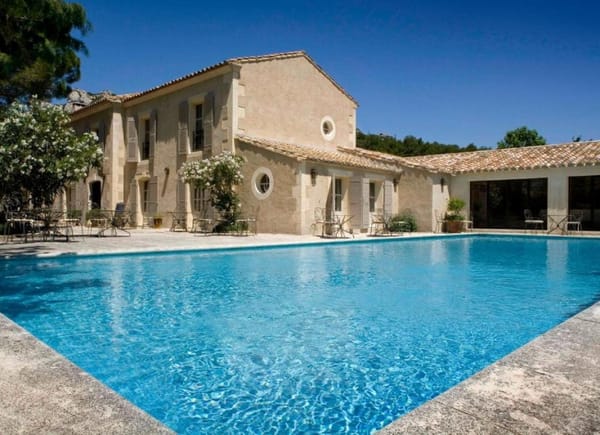 Benvengudo, Château / Domaine, Les-Baux-de-Provence, Provence-Alpes-Côte d'Azur, France